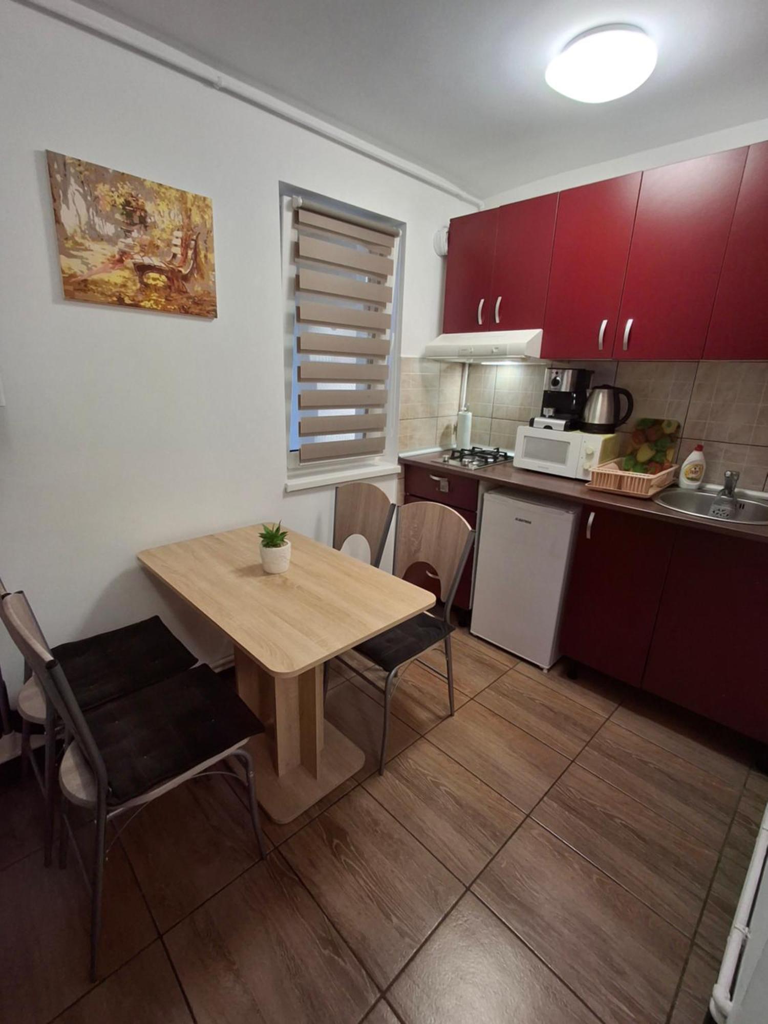 Apartament Claudia Deva Zewnętrze zdjęcie